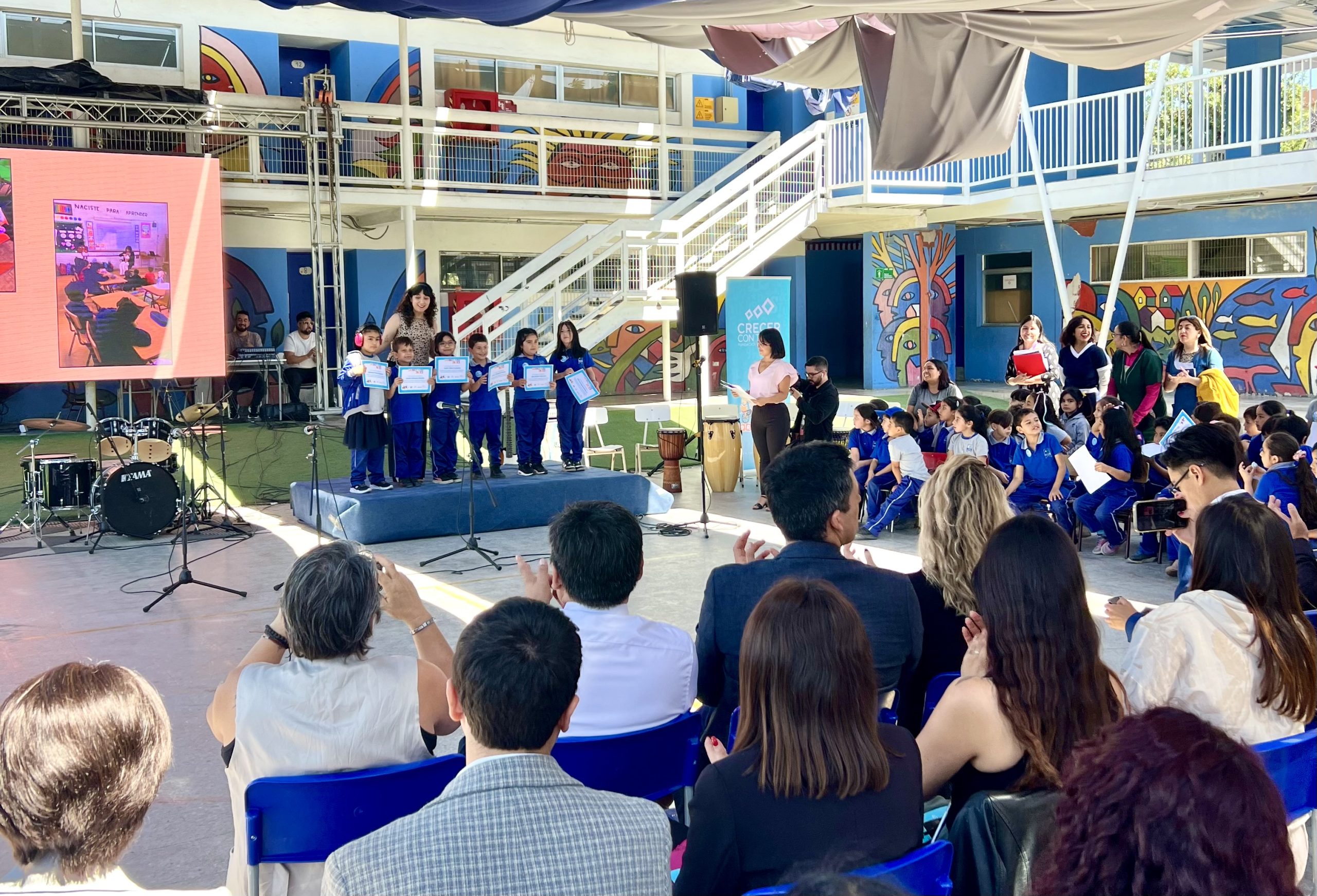Estudiantes de primer año básico protagonizan hito de cierre del programa“Primero Lee”