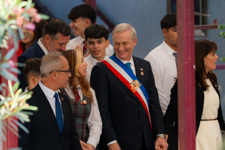 FOTOS WEB PRESIDENTE EN DHALAMR 3