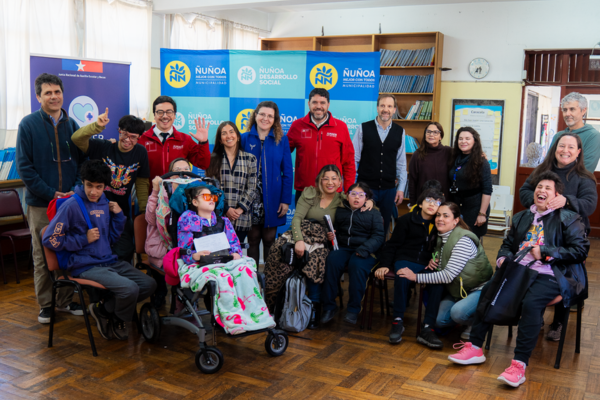 Operativo de Baja Visión en Colegio Hellen Keller