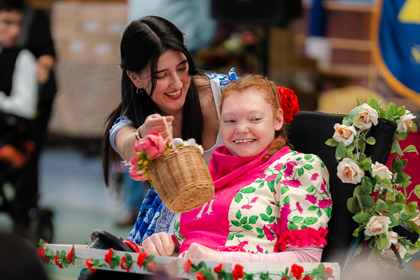Escuelas Especiales de Ñuñoa celebraron el Mes de la Patria con una Gala Folclórica